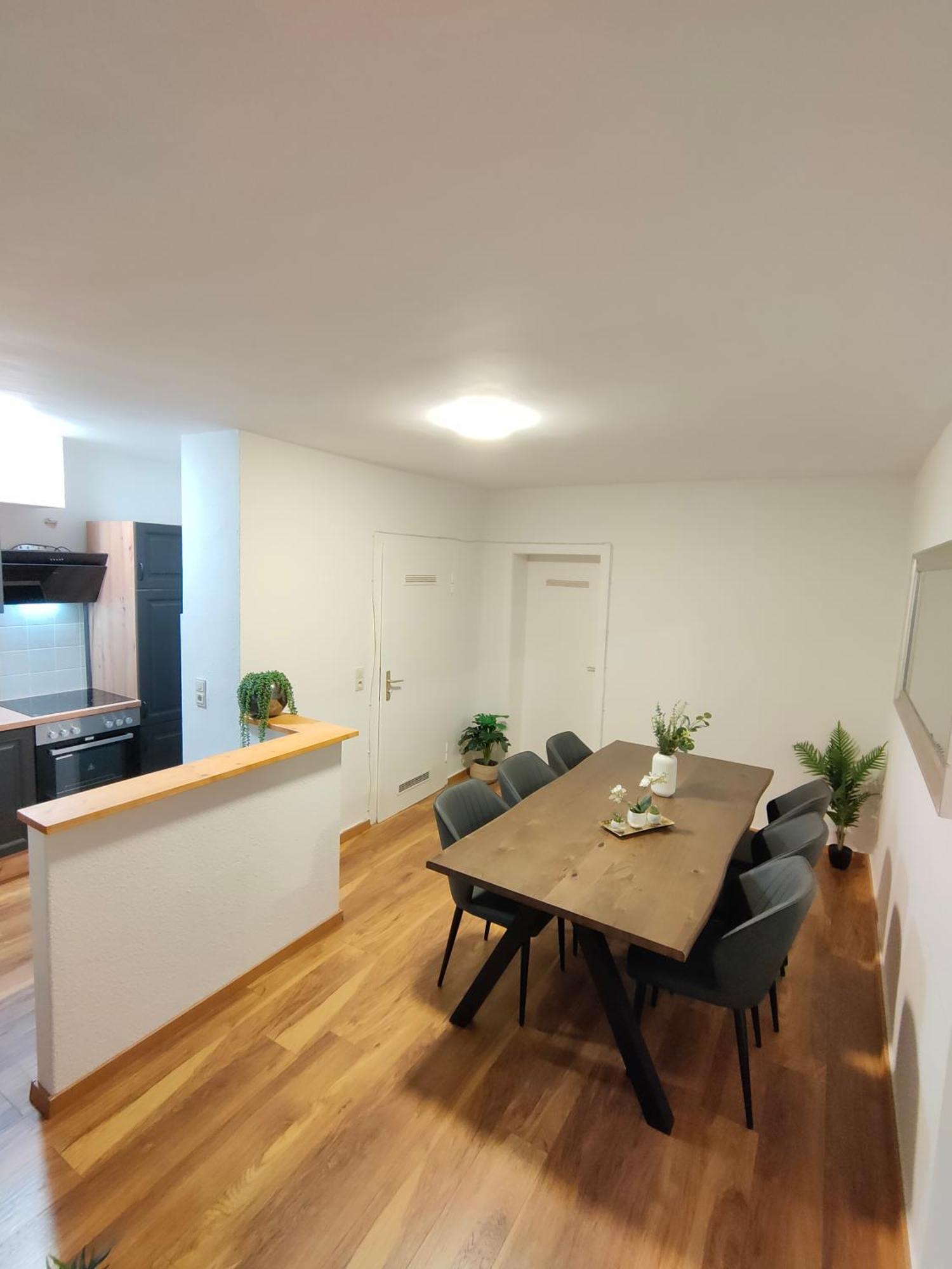 Large Central Apartment - Modern & Fully Equipped - Near Fair Кёльн Экстерьер фото